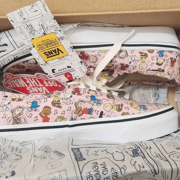 NEW RARE HTF Vans Peanuts Dance Party Shoes Girl Pink Sz 13 Snoopy Charlie Brown