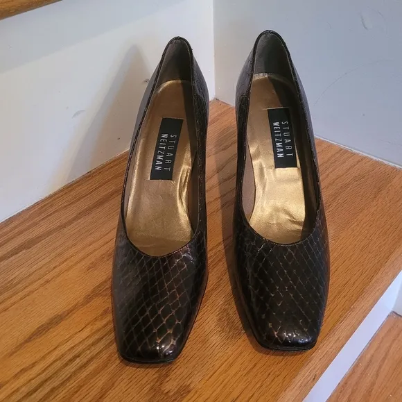 NEW Stuart Weitzman Brown Leather Heels size 8 Narrow