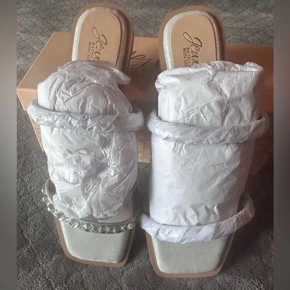 NIB Badgley Mischka Jewel Honesty Evening Flat Slide Sandals Sz 10