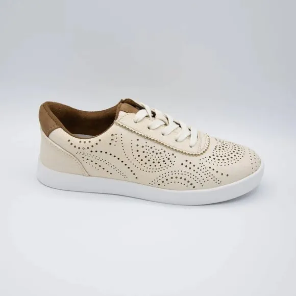 NIB Very G Felix Lace Sneakers for Women in Cream