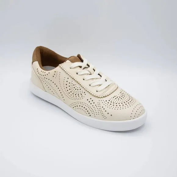 NIB Very G Felix Lace Sneakers for Women in Cream