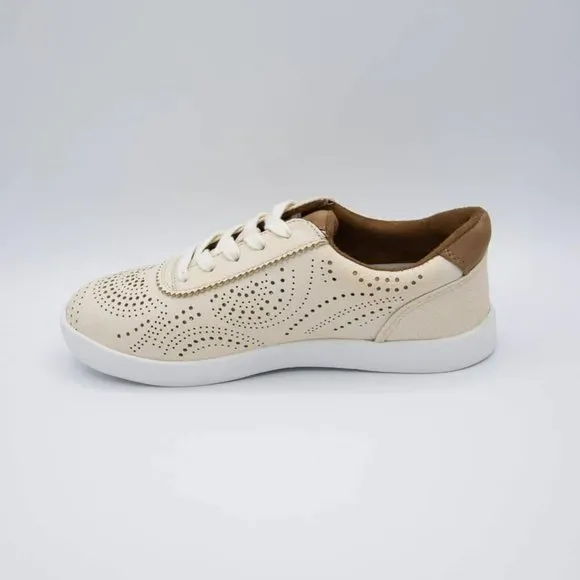 NIB Very G Felix Lace Sneakers for Women in Cream