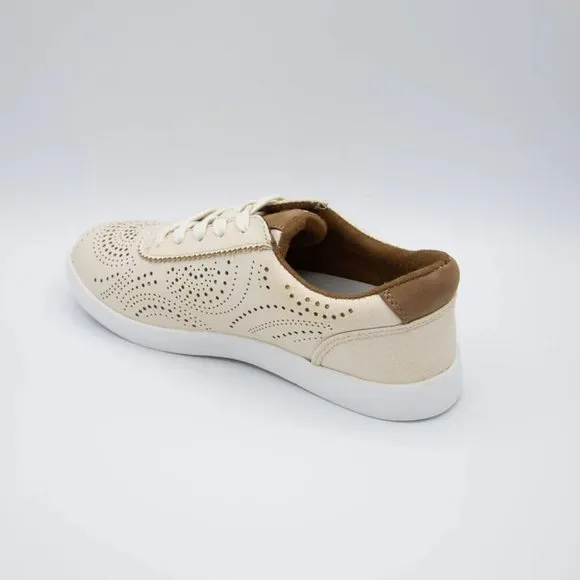 NIB Very G Felix Lace Sneakers for Women in Cream