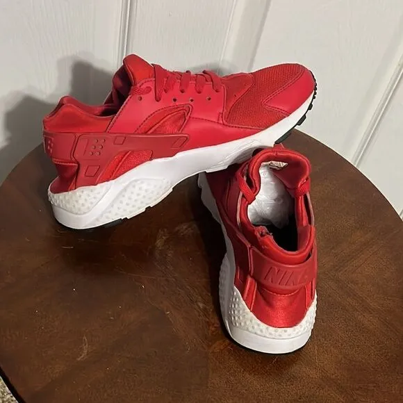 🔥🔥NIKE AIR HUARACHE Run - Red - Good Condition - Big Boys 7Y / Women Sz 8.5 🔥