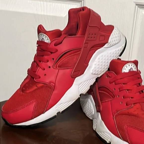 🔥🔥NIKE AIR HUARACHE Run - Red - Good Condition - Big Boys 7Y / Women Sz 8.5 🔥