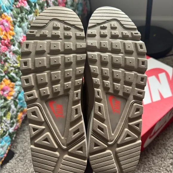 Nike Air Max Command Shoes