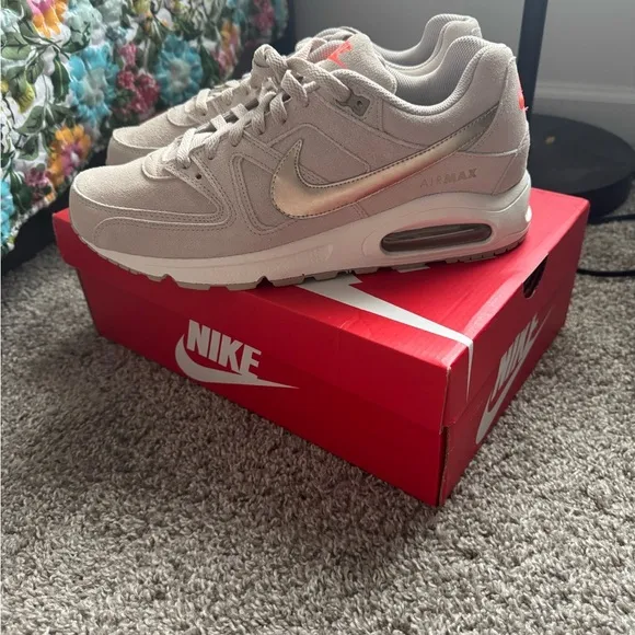 Nike Air Max Command Shoes