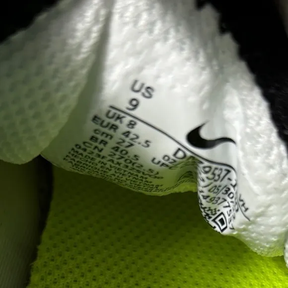 Nike Air Max SYSTM White Volt Sneakers Shoes DM9537-100 Men's Size 8 / Women 9.5