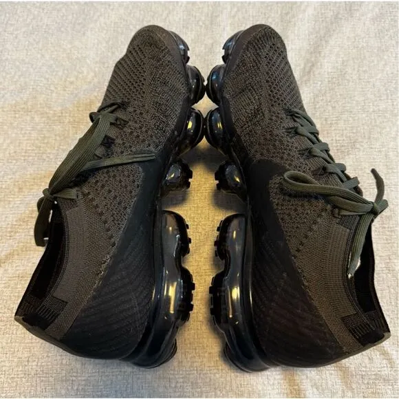 Nike Air Size 9 Women VaporMax Flyknit Olive Green 849558-300