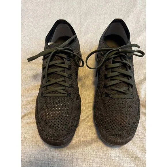 Nike Air Size 9 Women VaporMax Flyknit Olive Green 849558-300