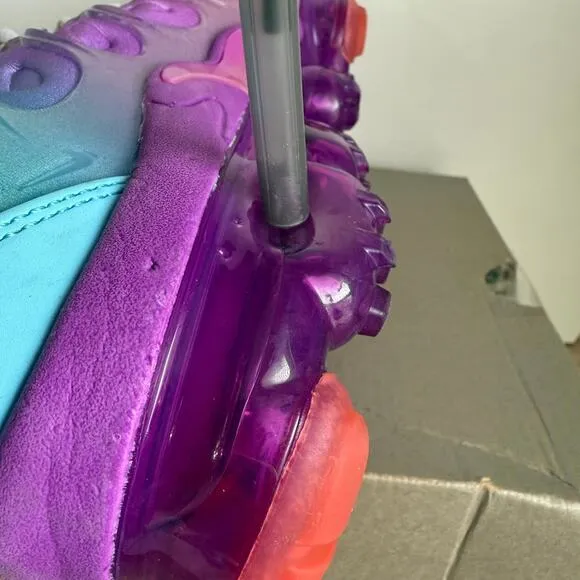 Nike Air Vapormax Plus Gradient Fuchsia/Crimson Women Sneakers - SZ 9