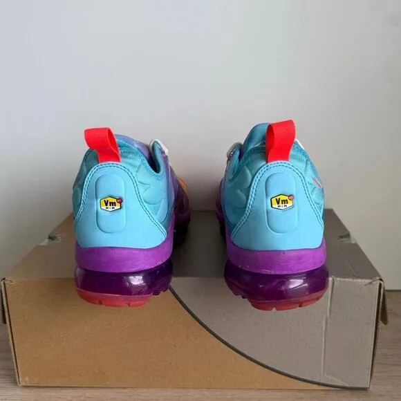 Nike Air Vapormax Plus Gradient Fuchsia/Crimson Women Sneakers - SZ 9