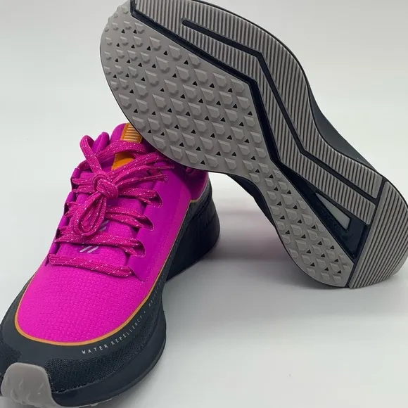 Nike Air Winflo 6 Shield Running Shoe Pink Women