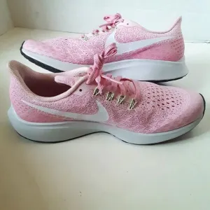 Nike Air Zoom Big Girl size 7Y Pink Sneaker