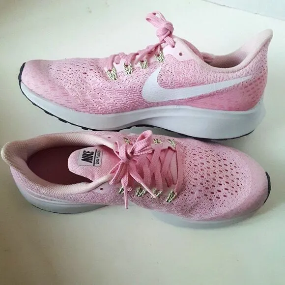 Nike Air Zoom Big Girl size 7Y Pink Sneaker