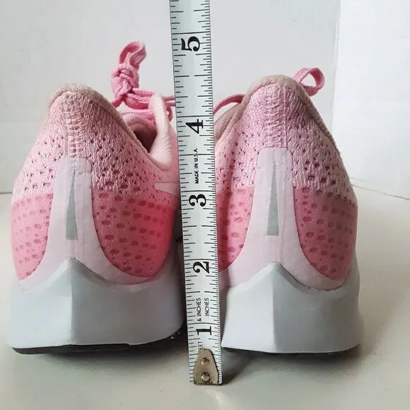 Nike Air Zoom Big Girl size 7Y Pink Sneaker