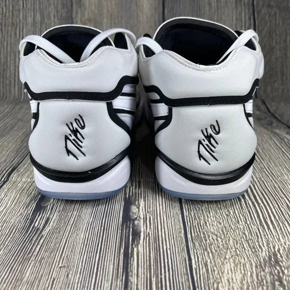 Nike Air Zoom GT Hustle 2 White/Black/Ice Men Size 8.5 Baketball DJ9405-102