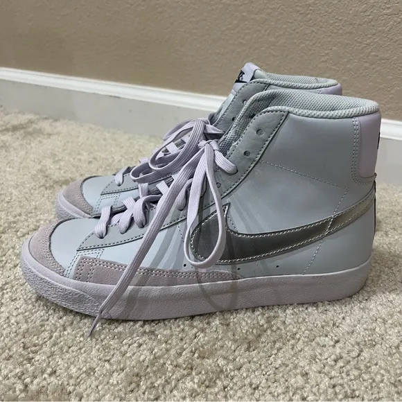 Nike Blazer MID 77 Boys Size 7 Y Women 8.5 Platinum Silver Shoes Sneakers New,