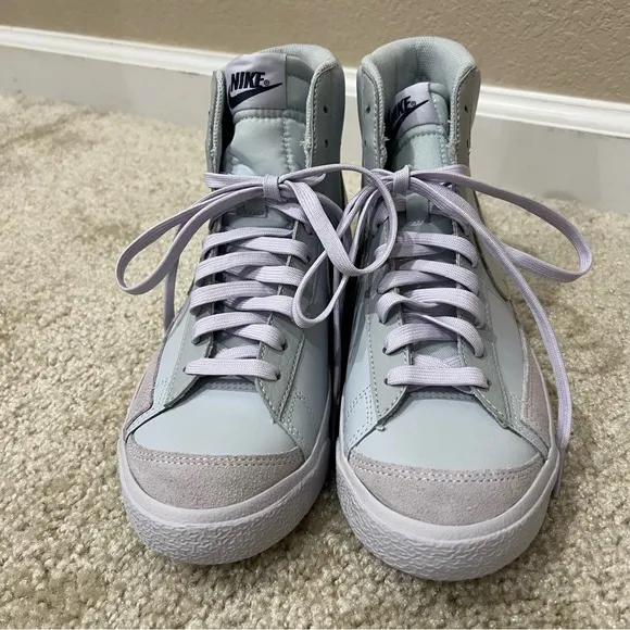 Nike Blazer MID 77 Boys Size 7 Y Women 8.5 Platinum Silver Shoes Sneakers New,