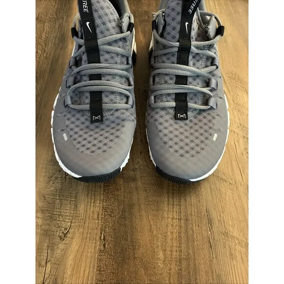 Nike Free Metcon 5 TB Gunsmoke Grey Men Size 9 Gym Training Shoes FN6616-001