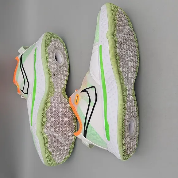 Nike - Gatorade x PG 4 'White GX' Basketball Shoes Men size 9