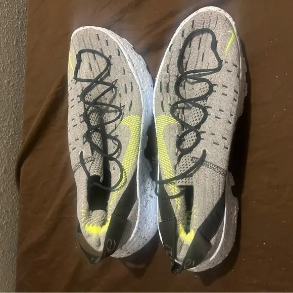Nike Gray and Yellow Men's Sneakers Space Hippie Nike