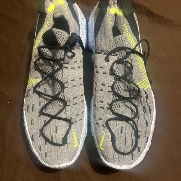Nike Gray and Yellow Men's Sneakers Space Hippie Nike