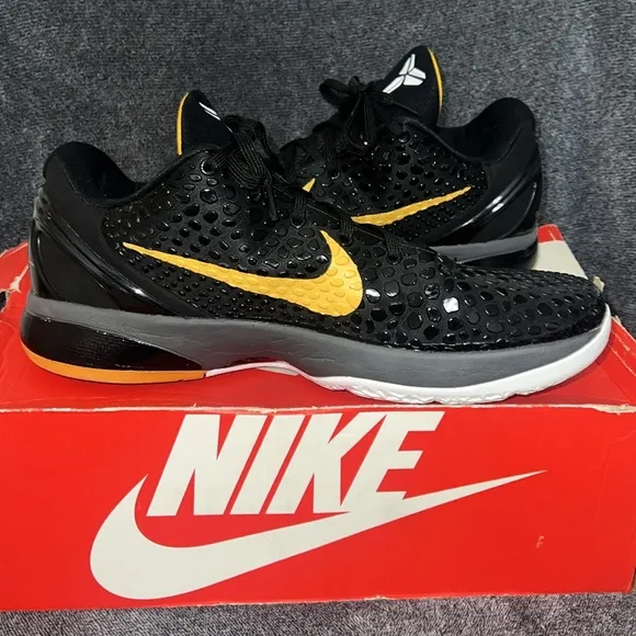 Nike Kobe Black Del Sol Sneakers