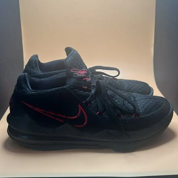 NIKE LE BRON 17 LOW BRED SHOES