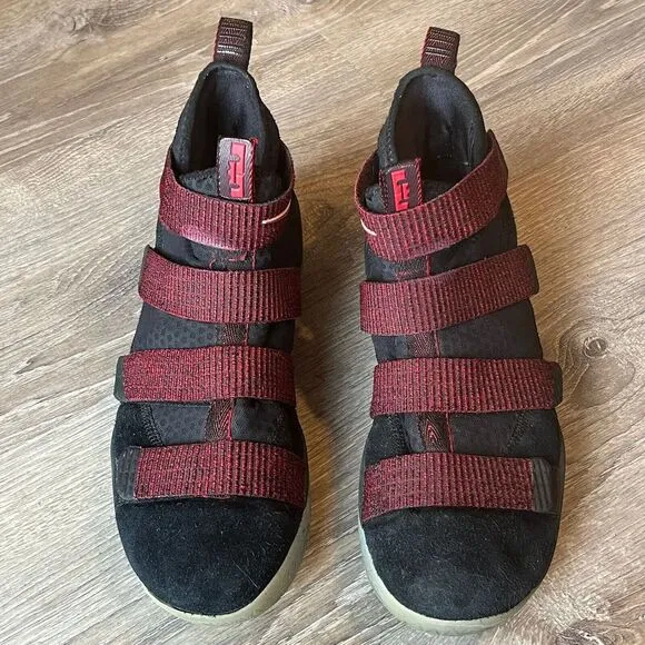 Nike LeBron Soldier 11 Red Stardust Mid Basketball Shoes Men 10.5 UK 9.5 EU 44.5