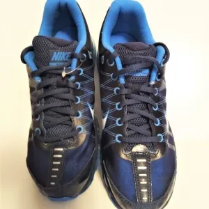 Nike NEW athletic running shoes  AIRMAX Youth SZ 7 Women equivalent 8-8.5 Blue