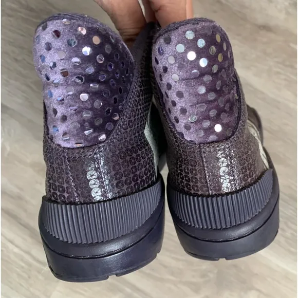 Nike 🍇 Outbreak Purple High‎ Top Sneakers