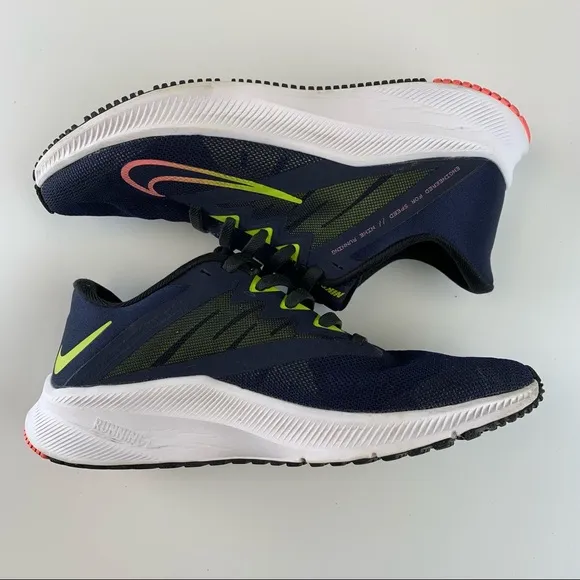 Nike Quest 3 Women Size 7 Running Shoes Blackened Blue Sunset Pulse CD0232-401