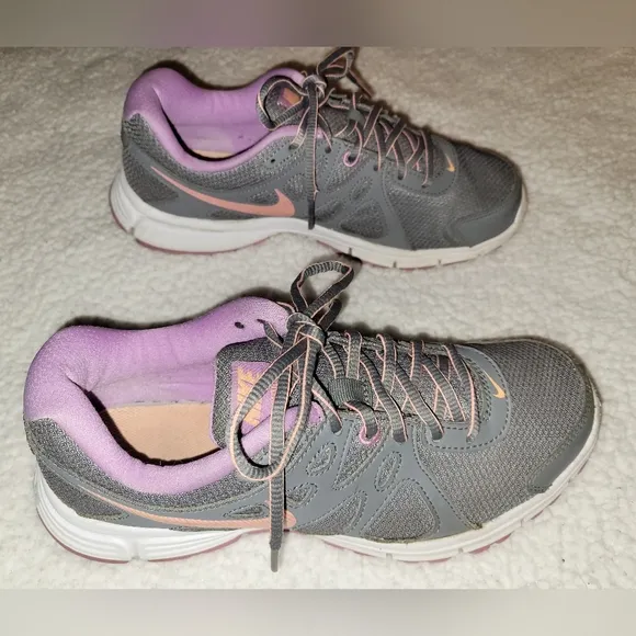 Nike Revolution 2 Gray &amp; Purple Running Shoes Size 8.5