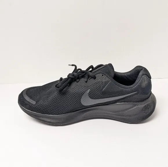 Nike Revolution 7 Running Shoes, Black, Mens 10.5 Wide