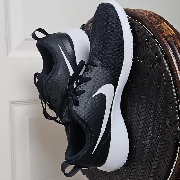 Nike Roshe G Spikeless Golf Shoes White/Black Men Size 7.5 Women 9
