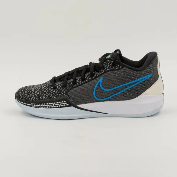 Nike Sabrina 1 'Family Bonds' FQ3381-001 Basketball size 9 Women / 7.5 Men