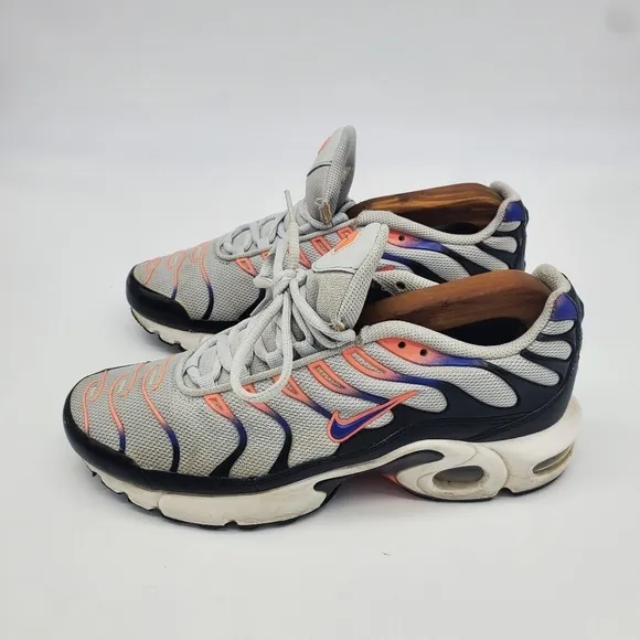 Nike Shoes Youth 7 Women 8.5 Air Max Plus TN GS Platinum Violet Lava 718071 007