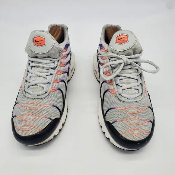 Nike Shoes Youth 7 Women 8.5 Air Max Plus TN GS Platinum Violet Lava 718071 007