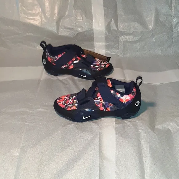 Nike SuperRep Cycle Shoes, Brand New, Women size 5.