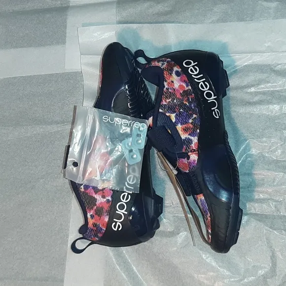 Nike SuperRep Cycle Shoes, Brand New, Women size 5.