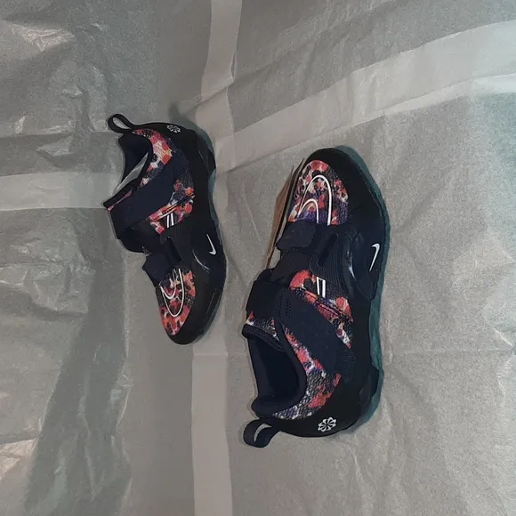 Nike SuperRep Cycle Shoes, Brand New, Women size 5.