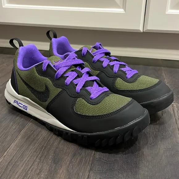Nike Takos Low LE ACG Hiking Trail Shoes Sneakers new 377811 305 Mens Size 8.5