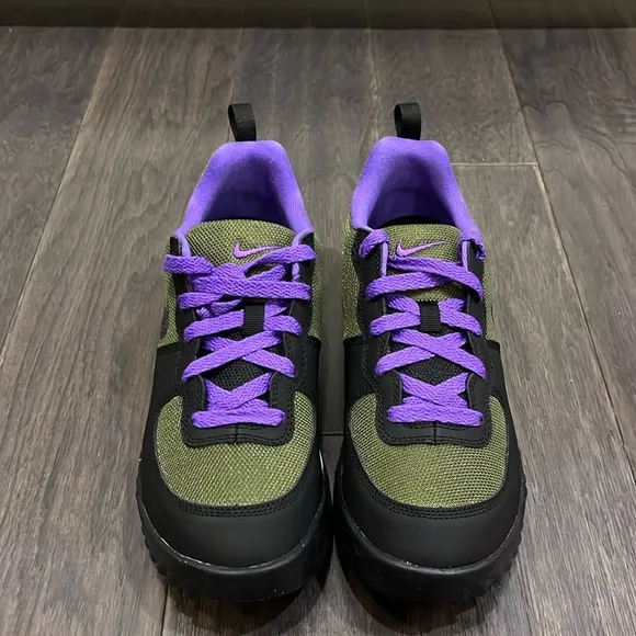Nike Takos Low LE ACG Hiking Trail Shoes Sneakers new 377811 305 Mens Size 8.5