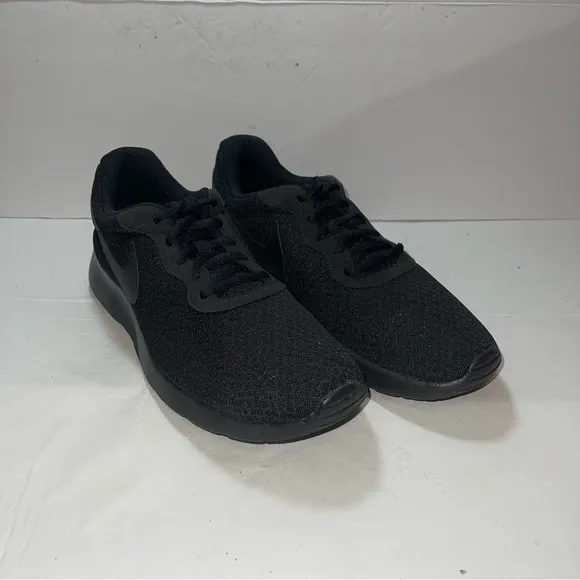 Nike Tanjun Men Shoes Size 9.5