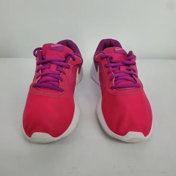 Nike Tanjun Size 5 Youth 6.5 Women Shoes Iridescent Pink Hyper Violet Purple