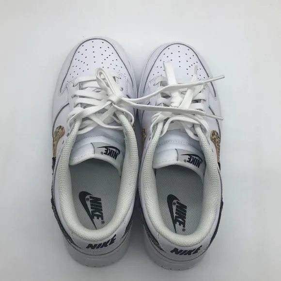 Nike Women Dunk Low SE White/Multi/Black DD7099-100 Athletic Shoes NWOB
