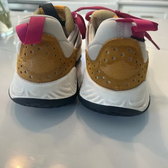 Nike Women Jordan Delta React Chutney‎ Light Orewood Brown Purple Women size 7.5