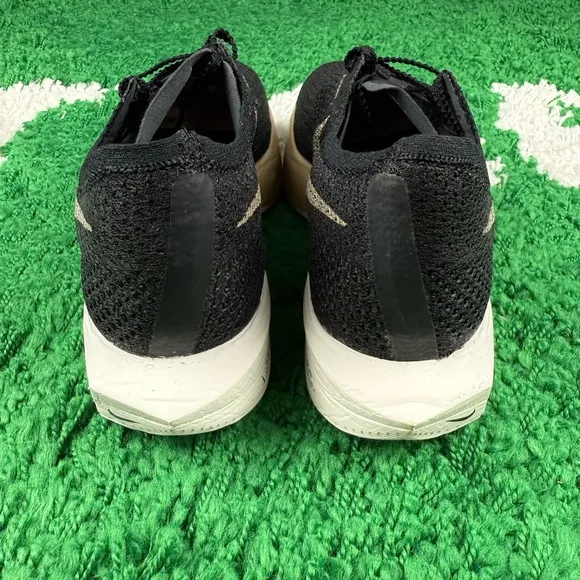 Nike ZoomX Vaporfly NEXT% 3 Black Metallic Gold Grain Men size 8 NEW DV4129-001