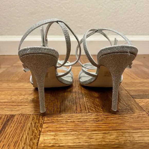 NWOB Aster Azores Strappy Glitter Sandals
